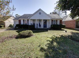 10207 Palmer Dr, Olive Branch, MS 38654