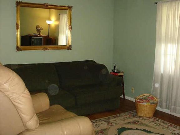 3rd image of 3926 Concord Dr