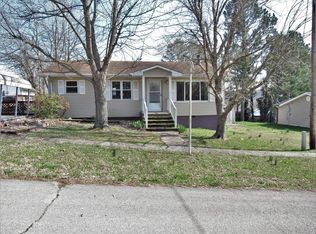 806 Union St, Marble Hill, MO 63764