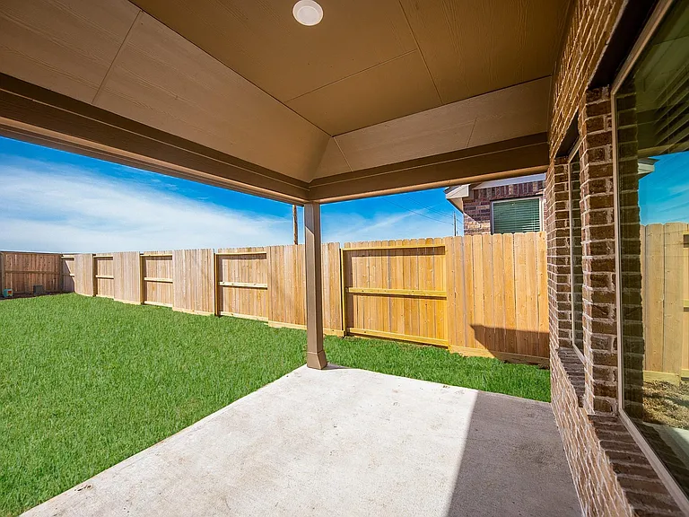 30327 Centipede Grove Ln — Photo 17
