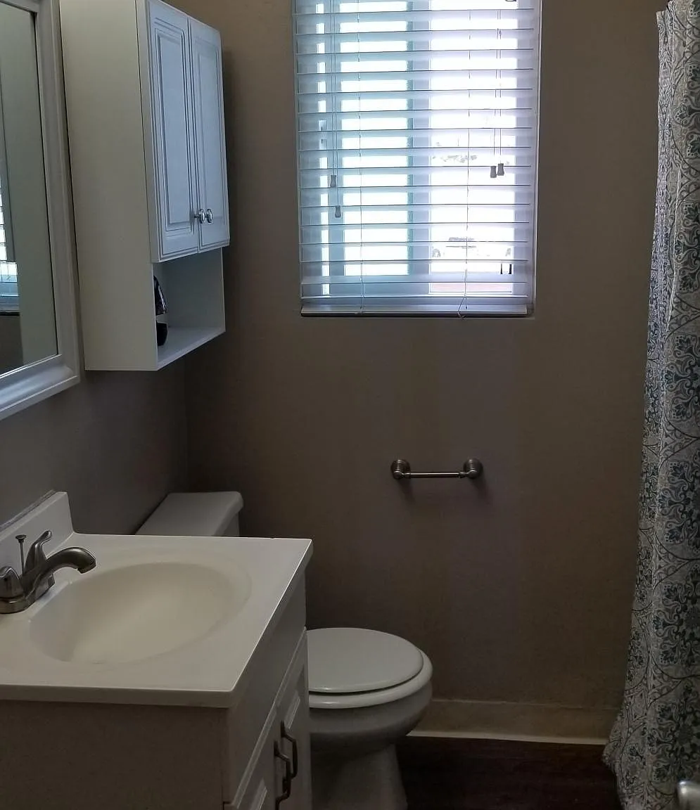 10114 Scott Avenue — Photo 3