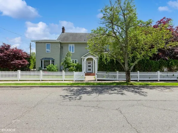 351 Pacific Avenue, Cedarhurst, NY 11516