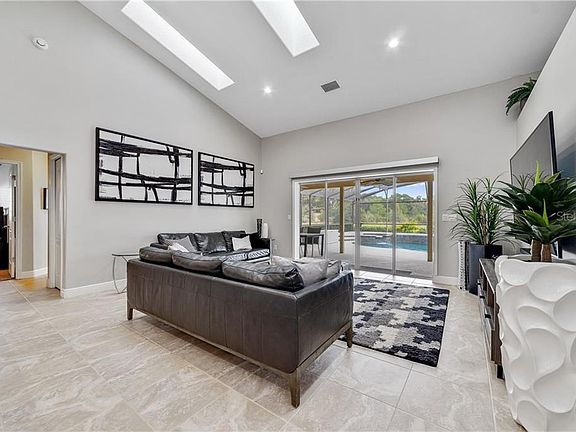 4th image of 649 Montreal Ln