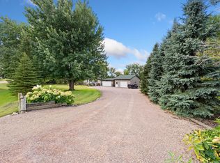 1 Lime Lake Dr, Avoca, MN 56114