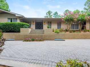 4370 Harris Trl NW, Atlanta, GA 30327