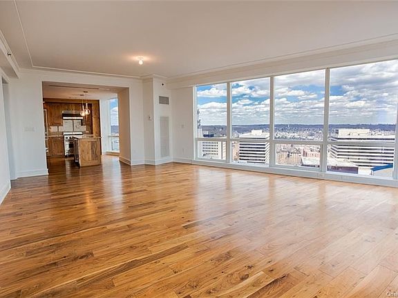 4th image of 5 Renaissance Sq Suite 11G