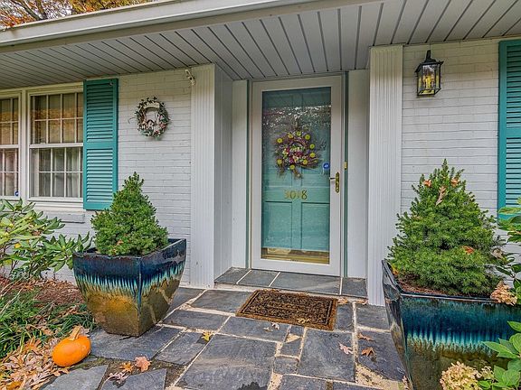 4th image of 3018 Woodthrush Dr