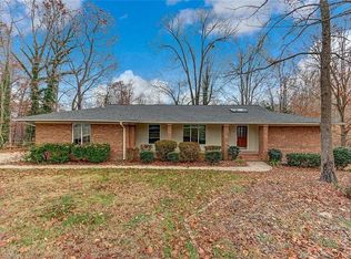 4701 Trailwood Dr, Greensboro, NC 27407