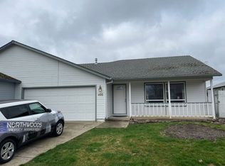 405 Saint Clair Way, Eagle Pt, OR