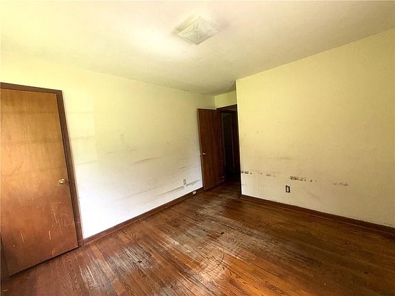 5th image of 1840 Boulderview Dr SE