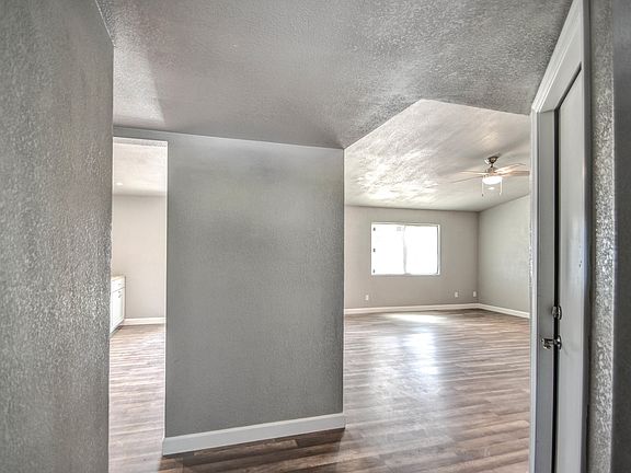 4th image of 6941 W Cypress St