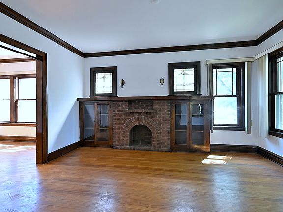 4th image of 2630 W Carmen Ave