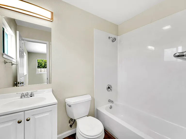 156 Sawyer St — Photo 13