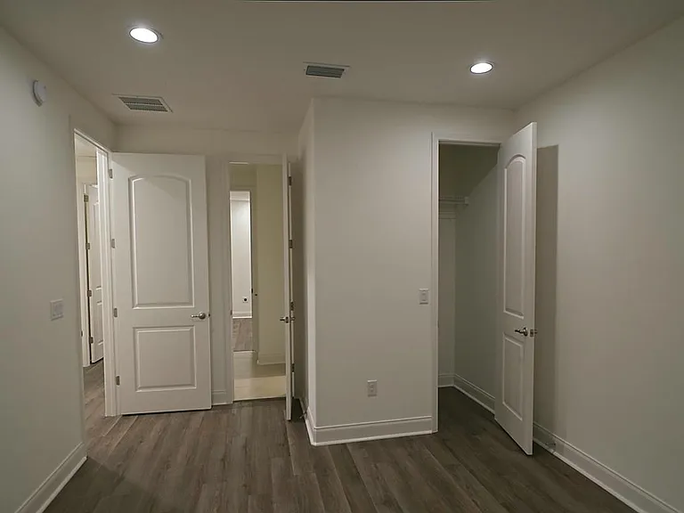 153 Tartan Ct — Photo 6