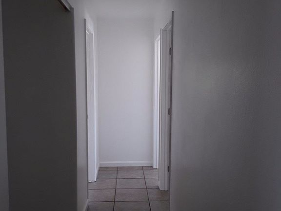 4th image of 8 Kaikane Pl APT A