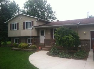 12215 Baldwin Rd, Gaines, MI 48436