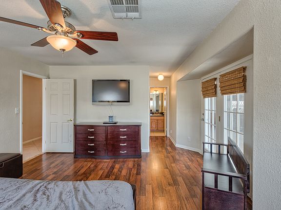 5th image of 1124 Broken Hills Dr