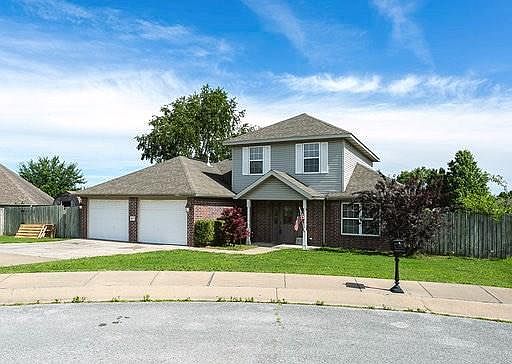 2nd image of 407 Corrie Ct