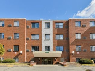 900 Governors Dr APT 3, Winthrop, MA 02152