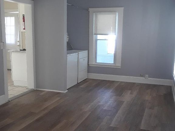 2nd image of 2066 W 104th St