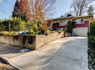 2755 University St, Eugene, OR 97403