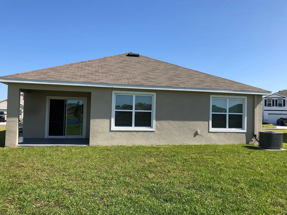 Building Photo - 16330 Little Garden Dr