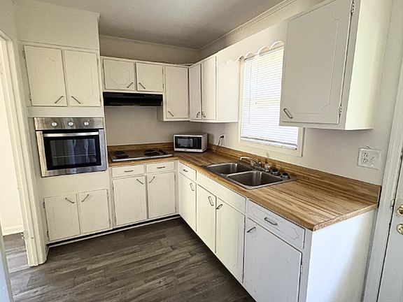 3rd image of 6919-6929 Robinson Dr #6923