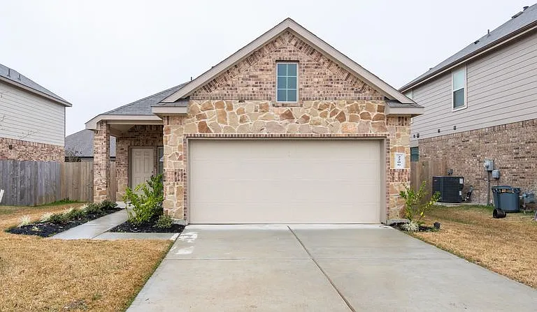 2206 Spring Hollow Dr — Photo 7