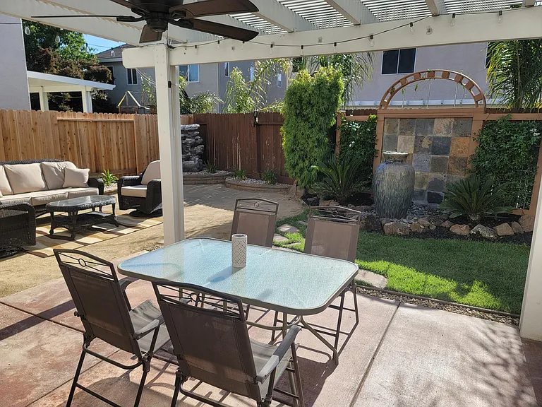 108 Eagles Roost Ct — Photo 20