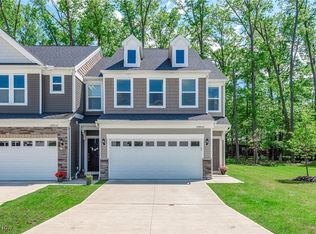 27855 Ironwood Ct, Westlake, OH 44145