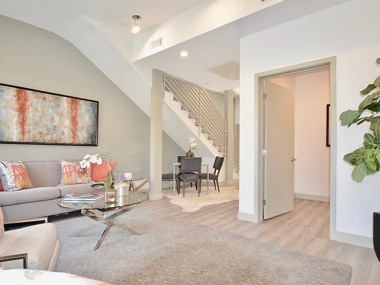Lido Apartments - 4025 Grandview — Photo 39