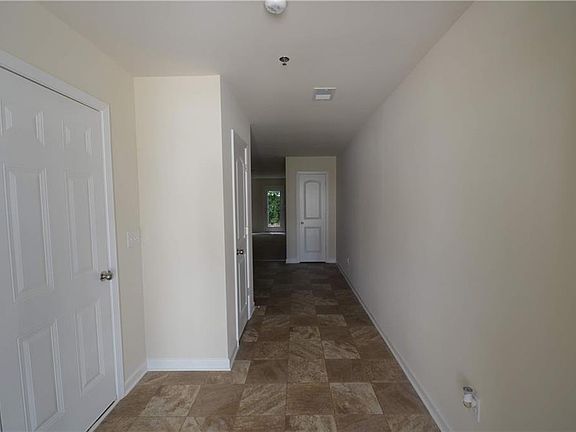 2nd image of 2140 Belmont Cir