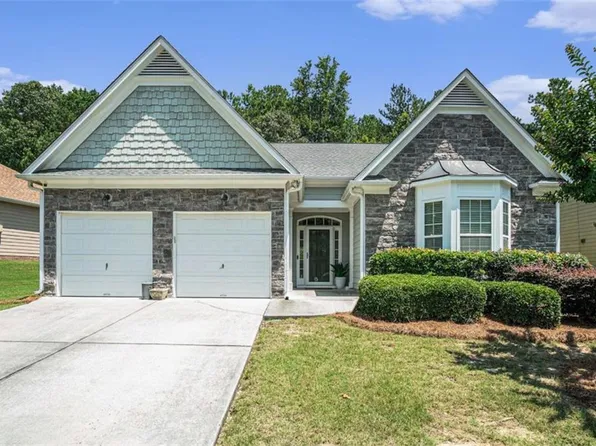 1856 Temple Park Dr, Loganville, GA 30052