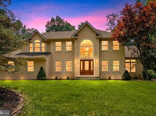 32 Constitution Dr, Southampton, NJ 08088