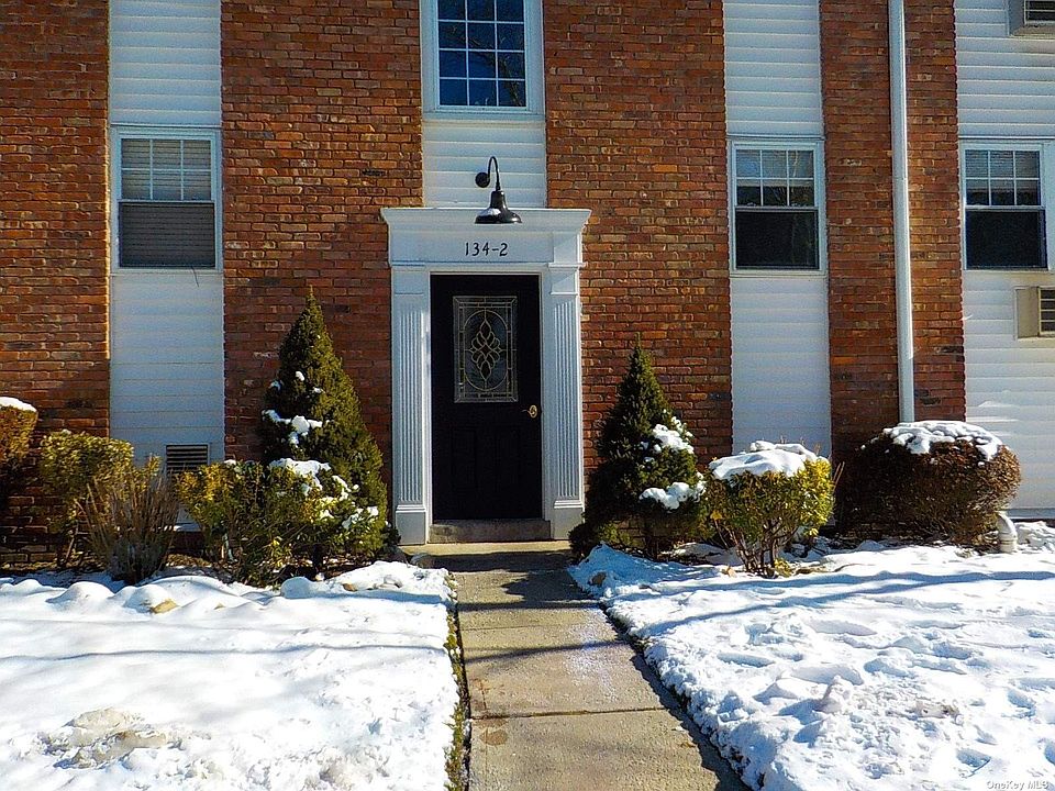 1342 Church St Kings Park NY Zillow