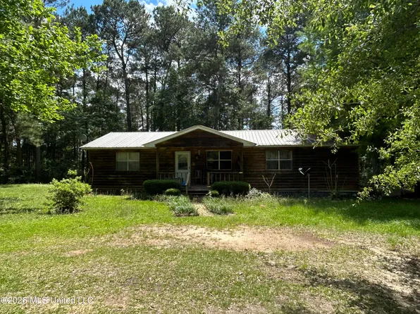 366 Floyd Strickland Rd, Ellisville, MS 39437