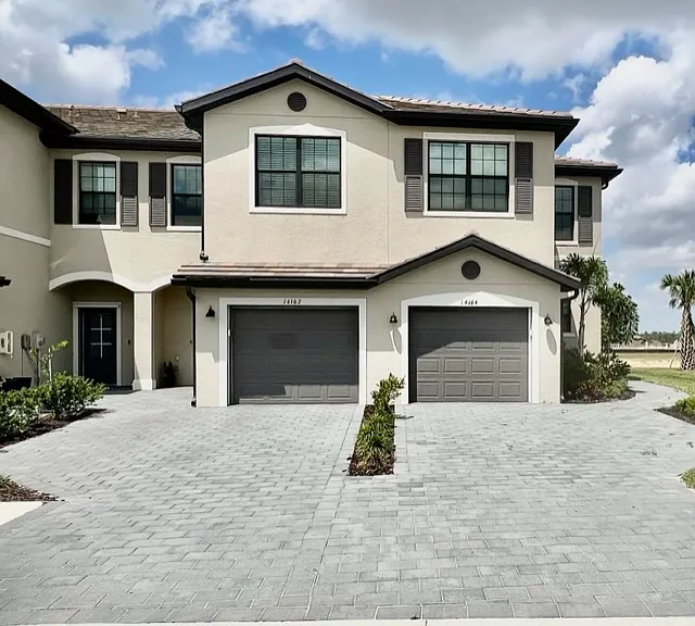 14164 Pine Lodge Ln — Photo 2