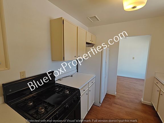 3rd image of 3508 E Camden St