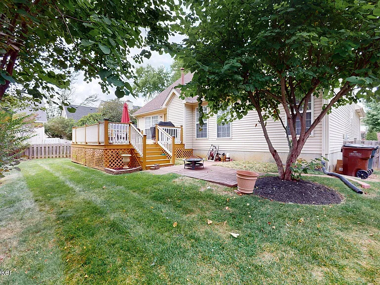 9916 Spring Gate Dr — Photo 25