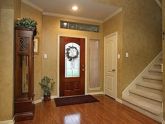 4th image of 2707 Driftwood Dr