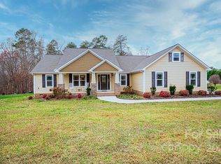 3191 Pinkie Ln, Newton, NC 28658
