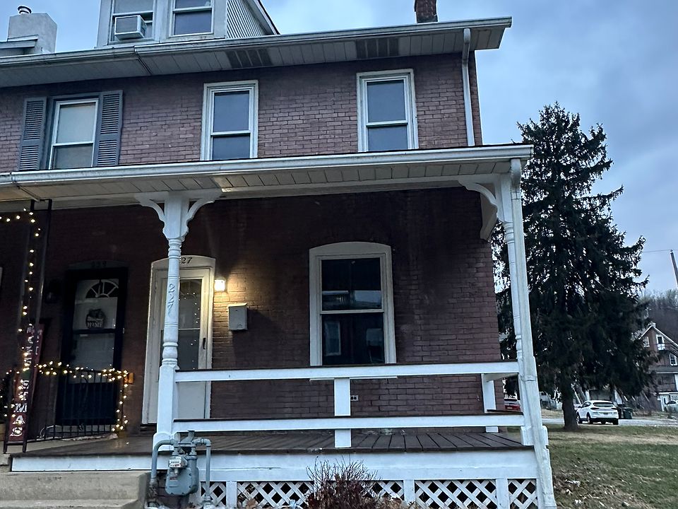 227 Charles St