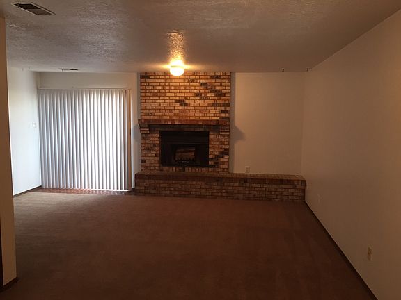 Fireplace in living Room