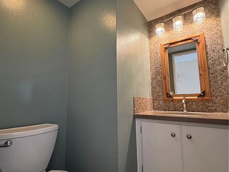 28561 Foxboro Ln — Photo 11