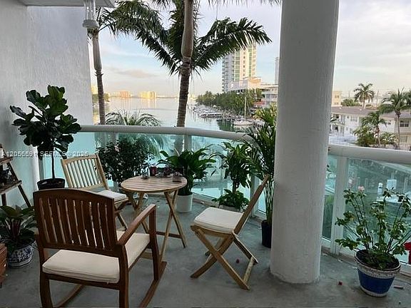5th image of 7918 Harbor Island Dr APT 310