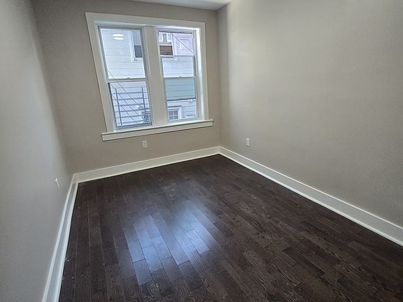 3rd image of 190 Park St #G5