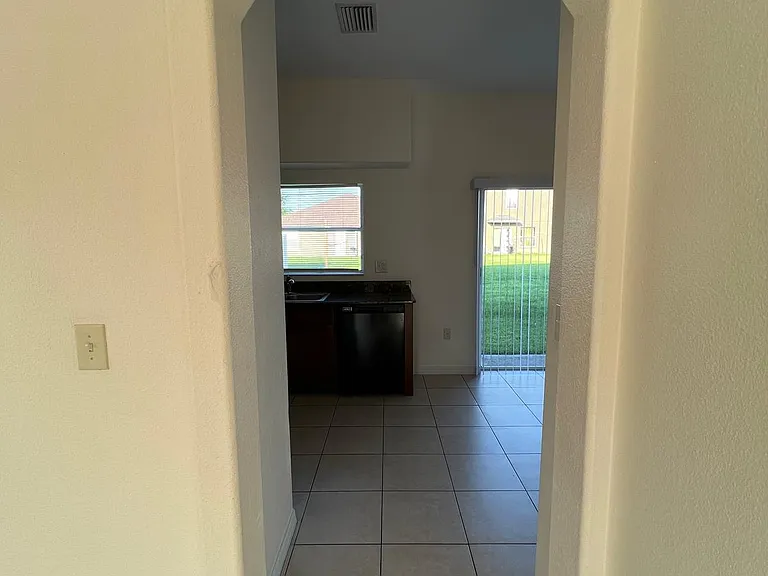 3986 Rollingsford Cir — Photo 10