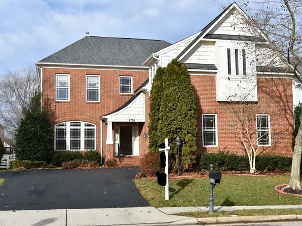 8708 Flowering Dogwood Ln, Lorton, VA 22079