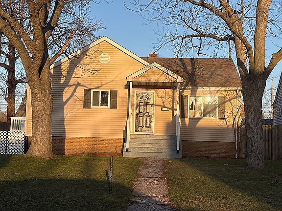 5th image of 7445 Baring Pkwy