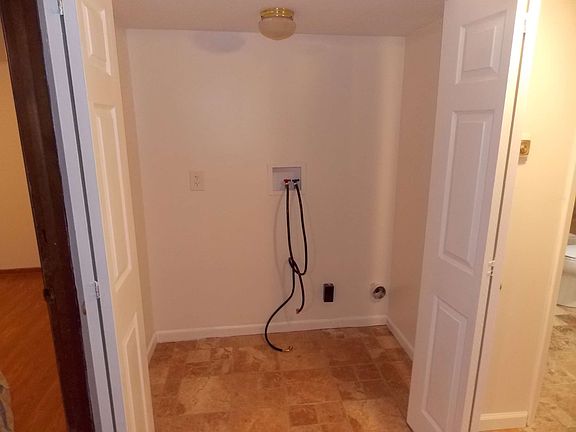 3rd image of 1757 1/2 Windemere Dr